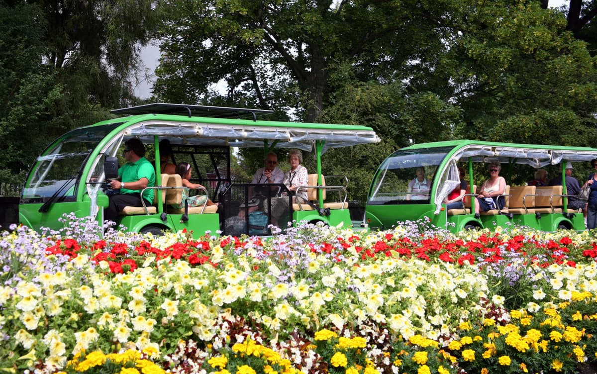 Christchurch Attractions - Christchurch Botanic Gardens - CHCTDCBGCHCDAYA
