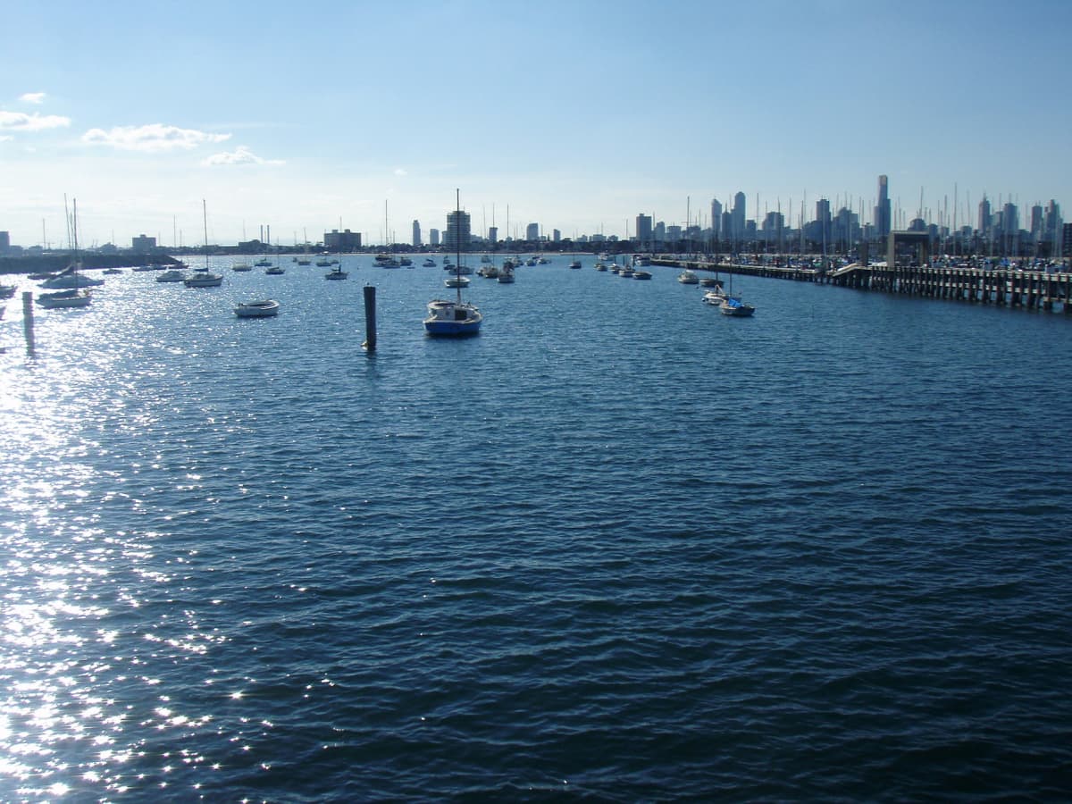 Melbourne Bus Tour with Queen Victoria Market visit