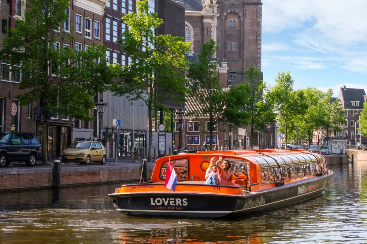 Van Gogh Museum + Amsterdam Canal Cruise Ticket