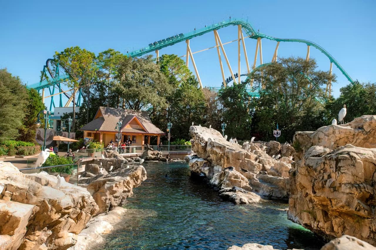 SeaWorld Orlando Ticket: Direct Entry + Optional All-Day Dining Deal + Multi-Park Discount Ticket