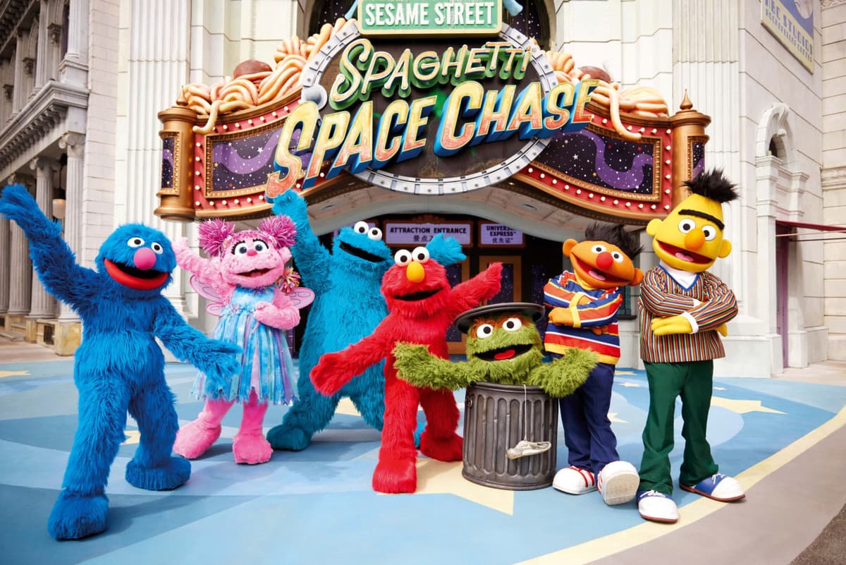 COMBO: Universal Studios Singapore + Singapore Oceanarium + Adventure Cove Waterpark Tickets