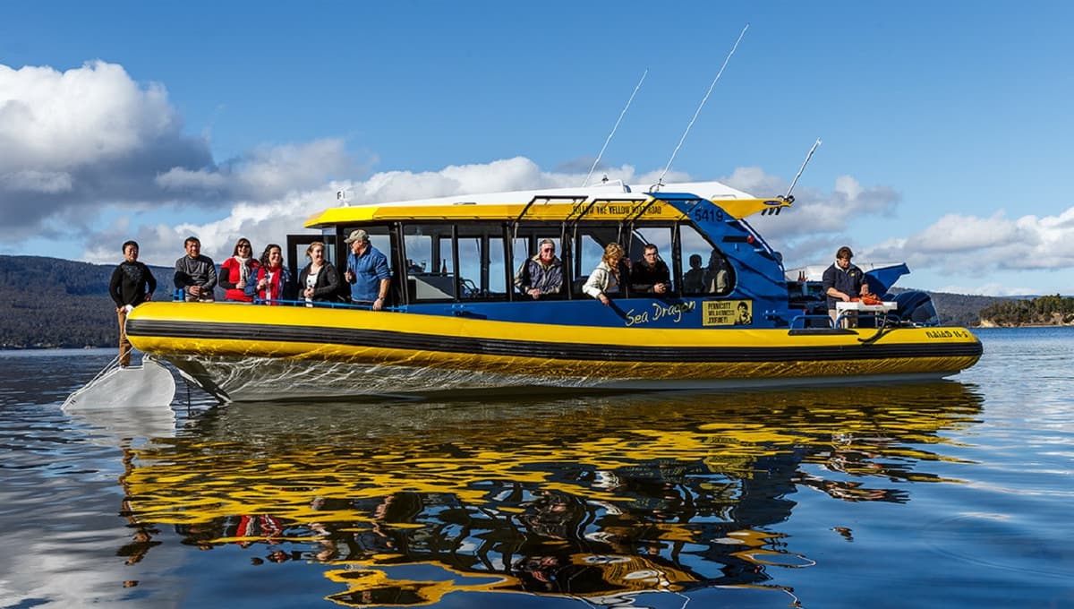 Bruny Island Seafood Lunch Cruise
