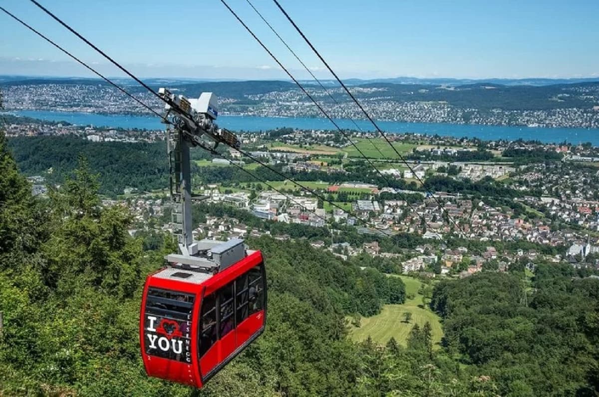 Zurich City Tour with Ferry and Felsenegg Cable Car