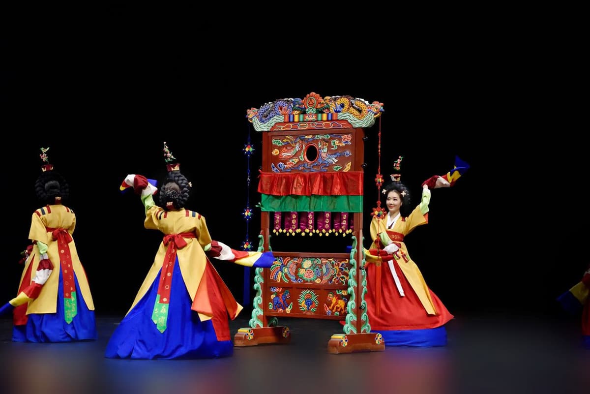 Saturday Gugak Concert (Korean Traditional Music and Dance Performance)