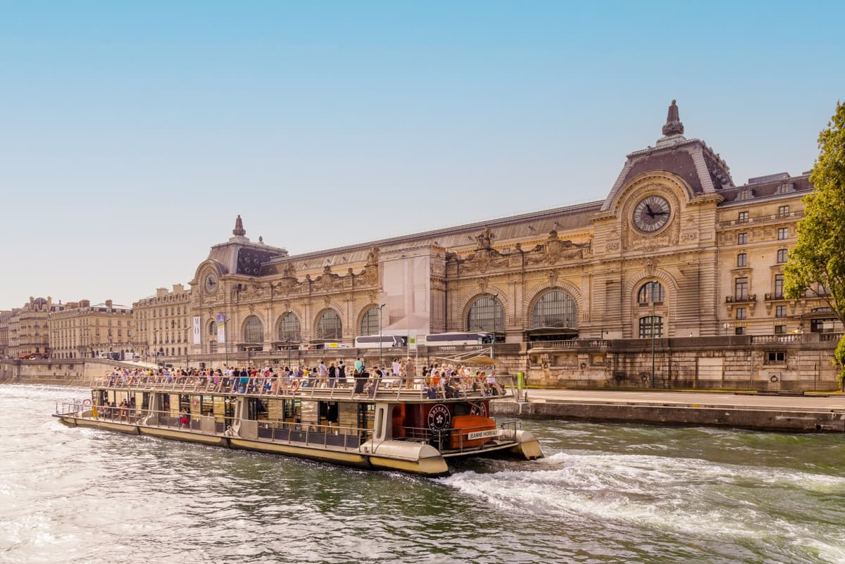 Seine River Cruise by Bateaux Parisiens – Departing from the Eiffel Tower