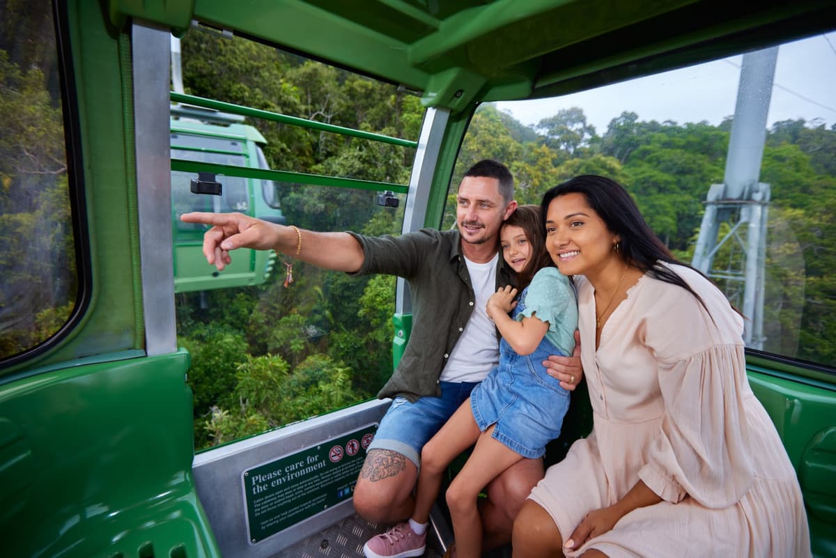 Full-Day Kuranda Tour with Skyrail Rainforest Cableway and Kuranda Scenic Railway