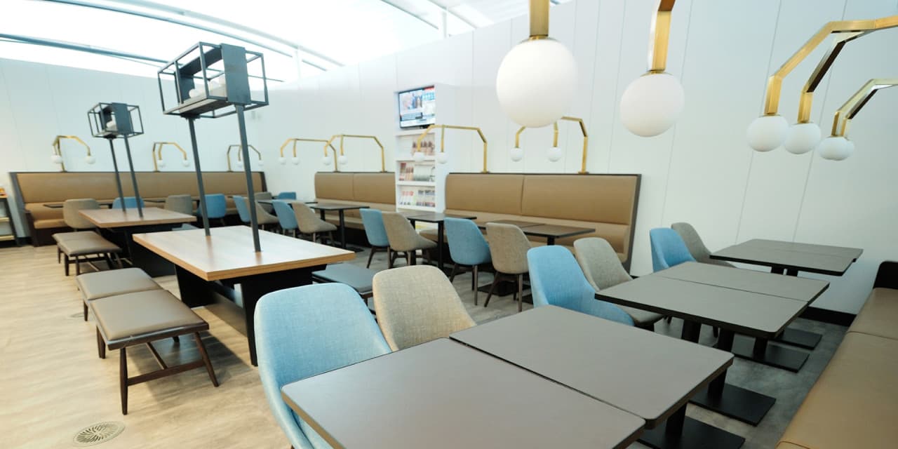 Plaza Premium Lounge - Toronto Pearson International Airport Terminal 1