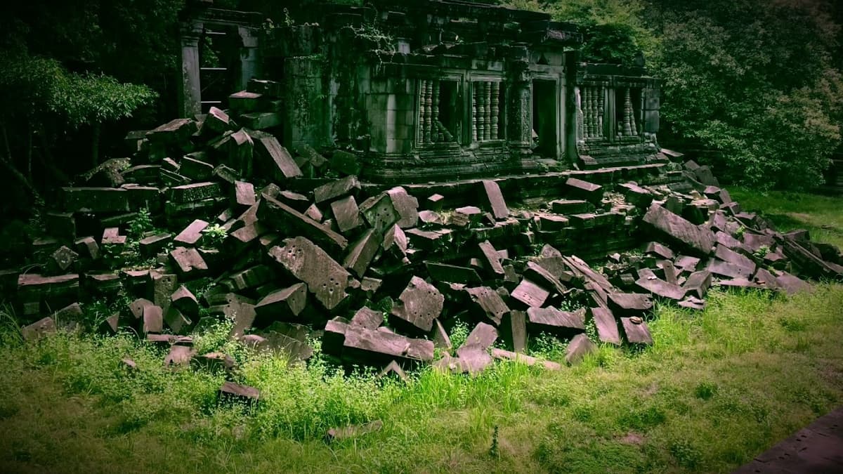 Discover Beng Mealea and Kampong Kleang Village
