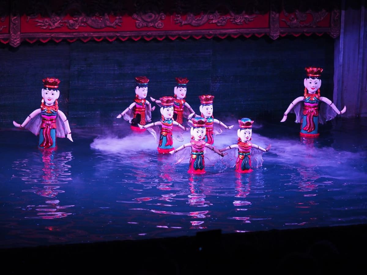 Hanoi Street Food Walking Tour and Water Puppet Show