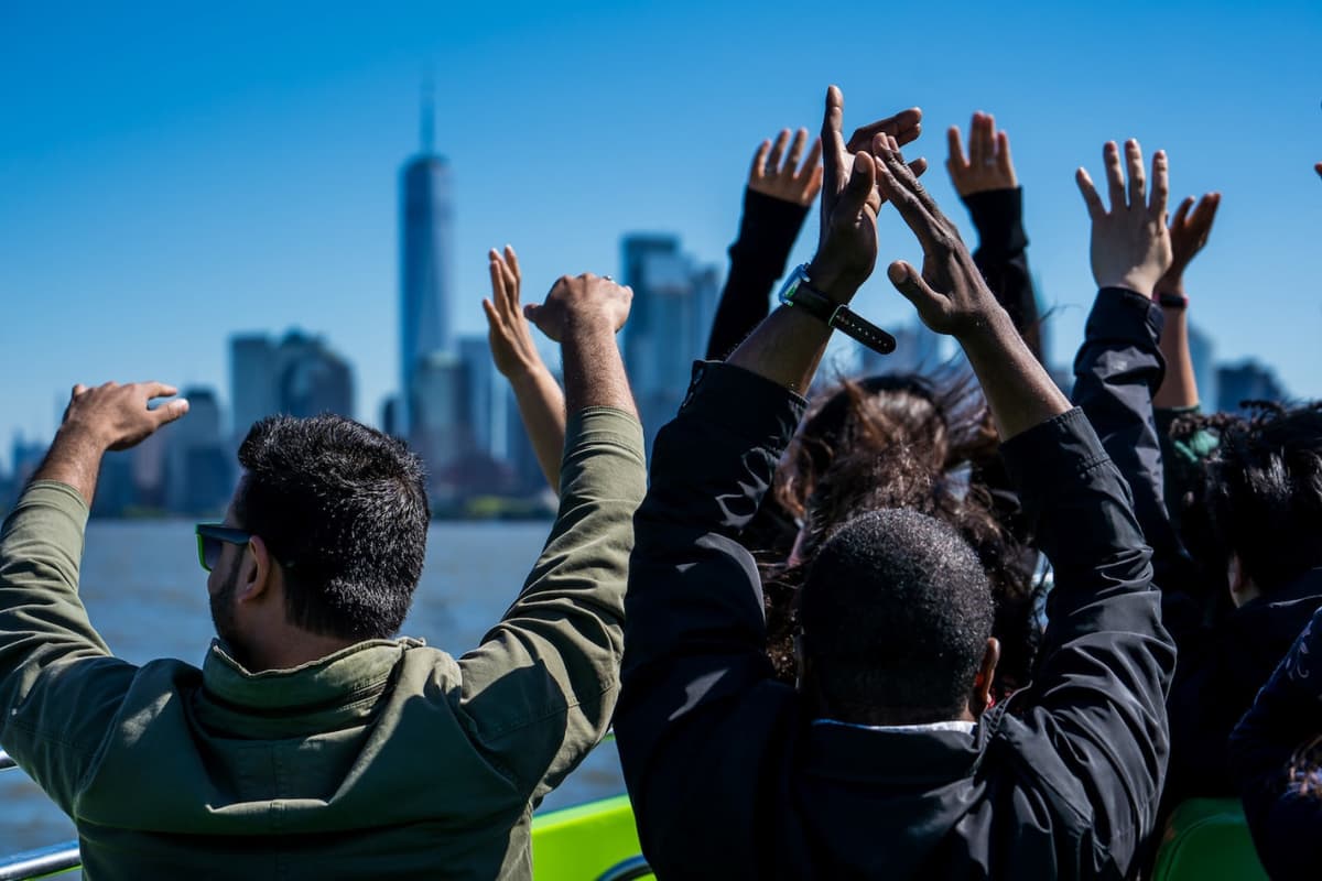 The Beast Speedboat Ride to Statue of Liberty by Circle Line: Reserved Straight-to-Board Ticket