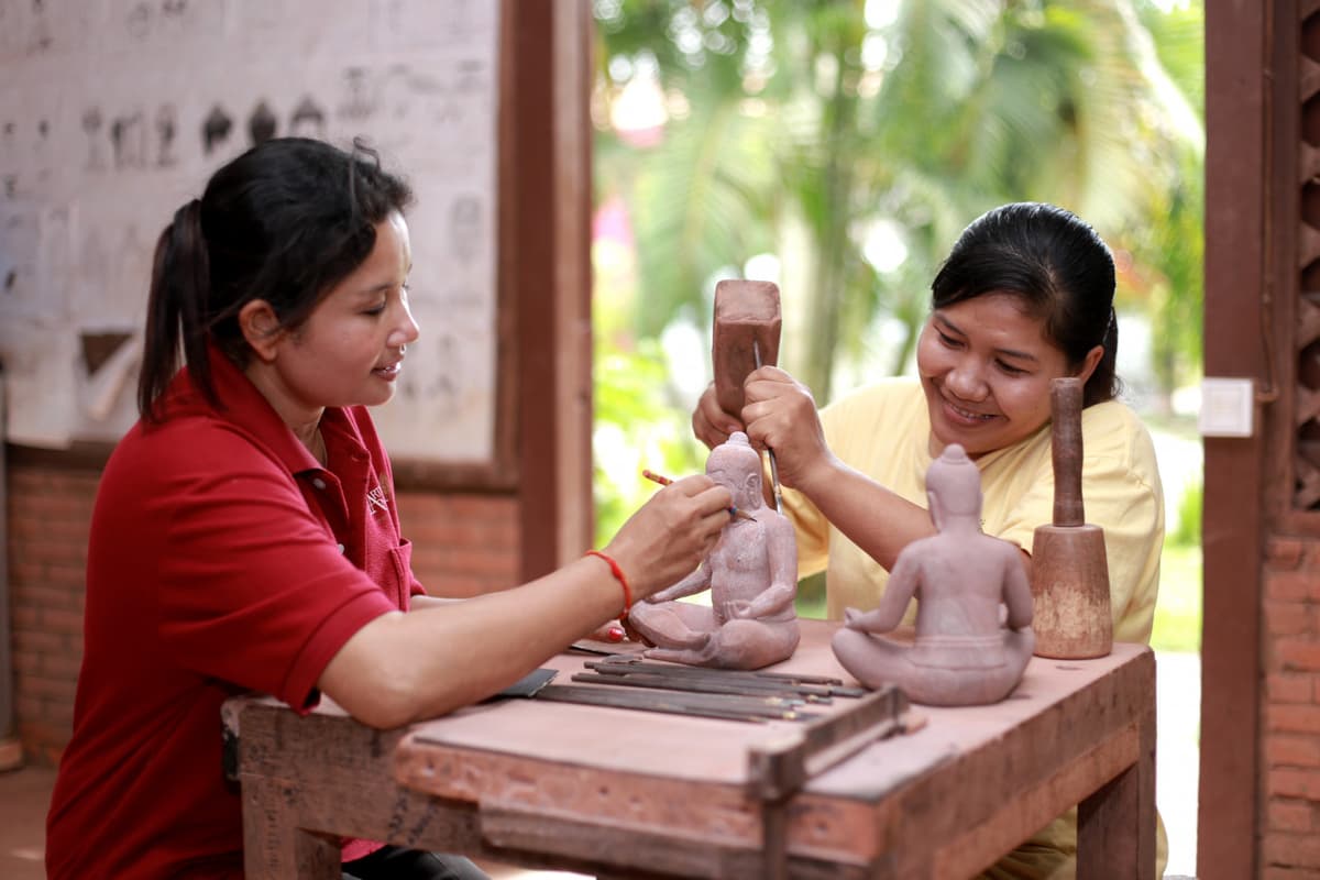 Artisans d'Angkor and Angkor National Museum Tour