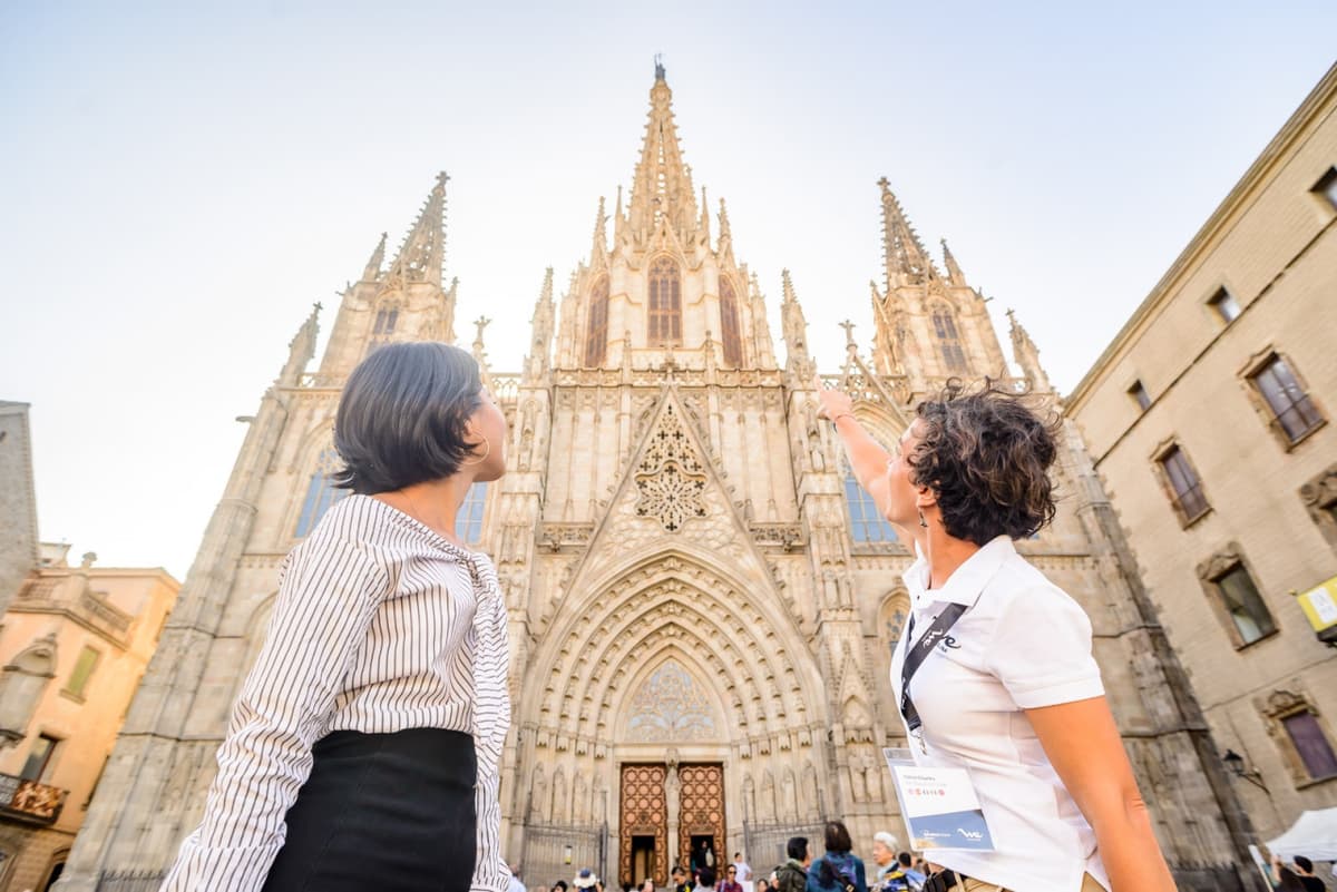 Barcelona Walking Tour with High-Speed Train Transfer from Madrid