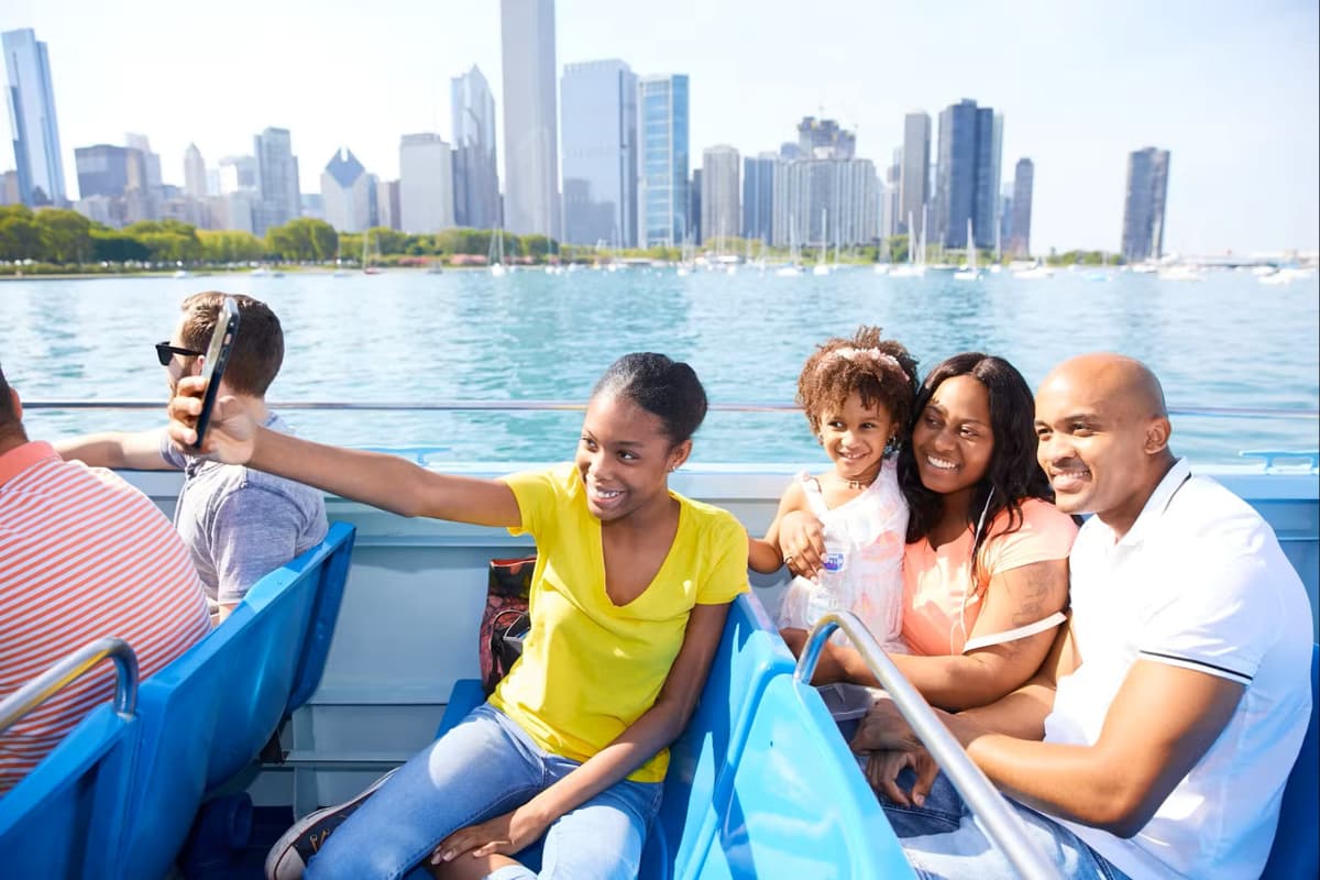Lake Michigan and Chicago River Cruise Ticket