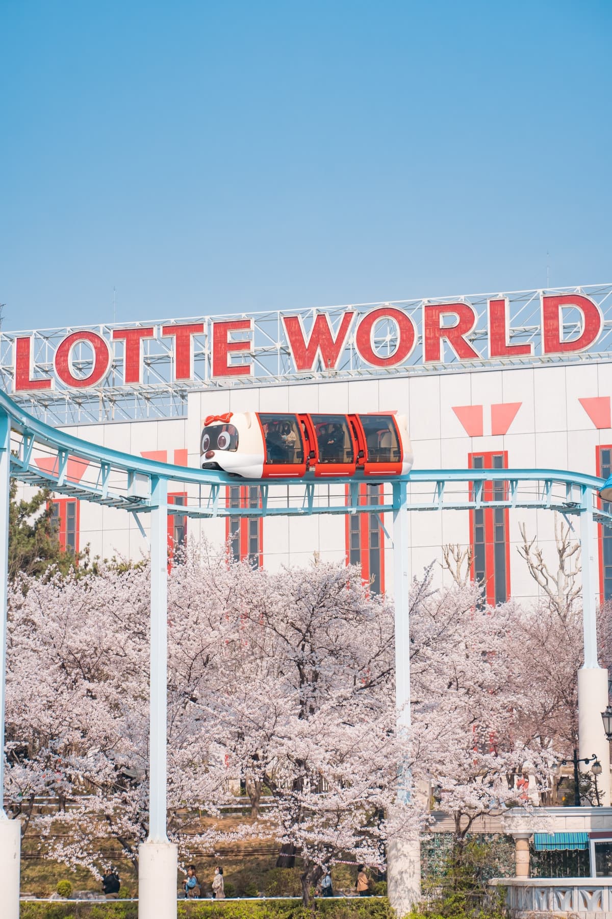 COMBO: Lotte World Adventure Seoul + Seoul Sky Observatory Tickets