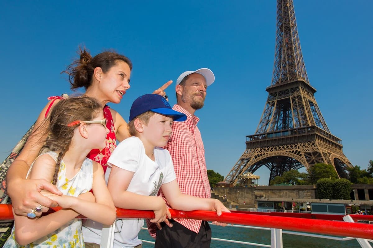 Seine River Sightseeing Cruise by Bateaux Mouches