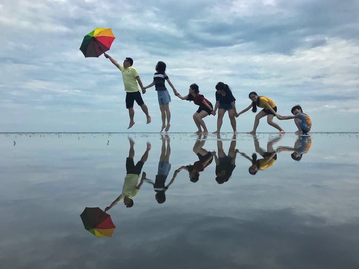 Sky Mirror and Sekinchan Paddy Field Tour from Kuala Lumpur