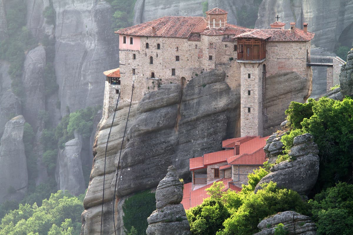 Meteora Monasteries Full-Day Tour from Athens