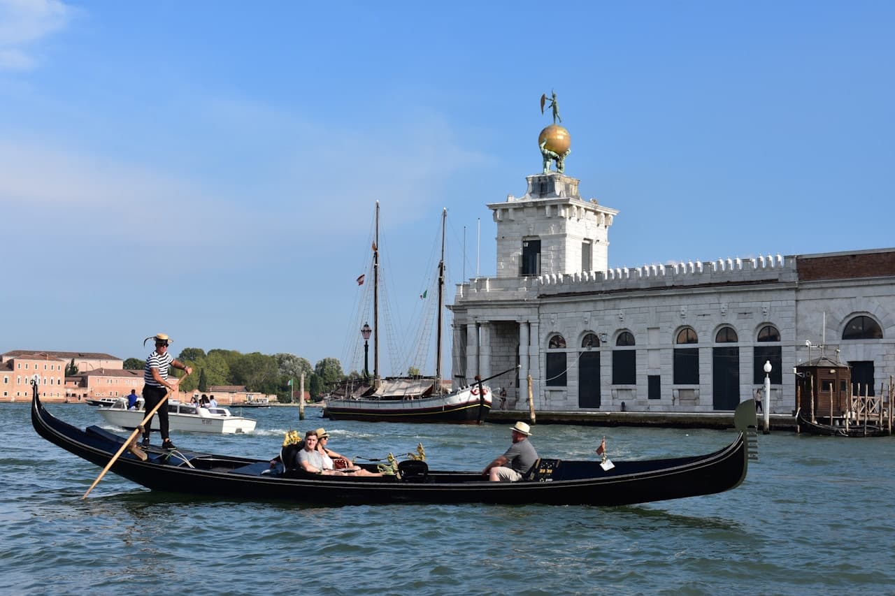 Venice: Gondola Ride with Live Commentary