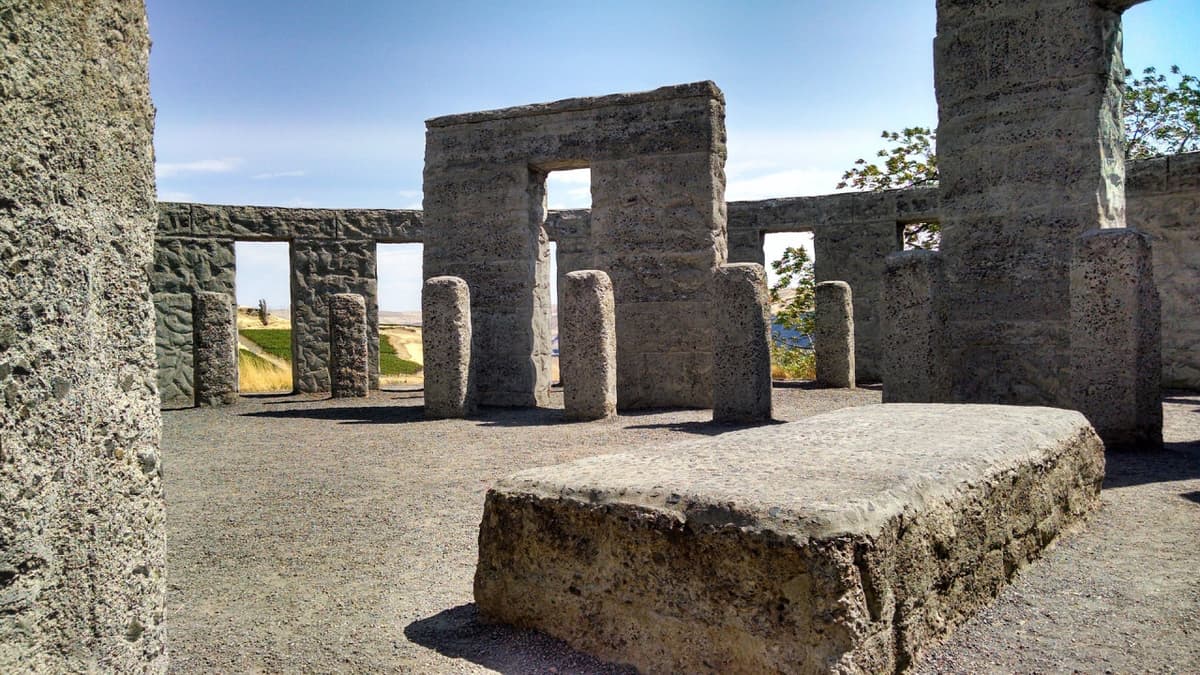 Stonehenge and Roman Baths Tour