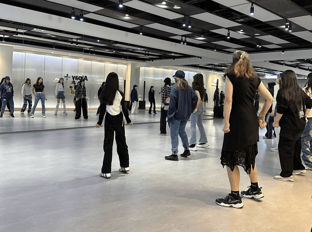 Ktown4u K-pop Dance Class with Video Shoot