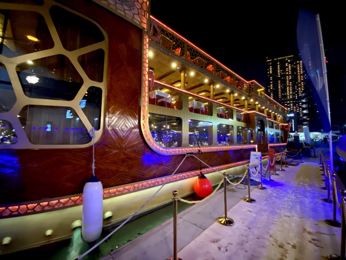 Dubai Ocean Empress Dinner Dhow Cruise
