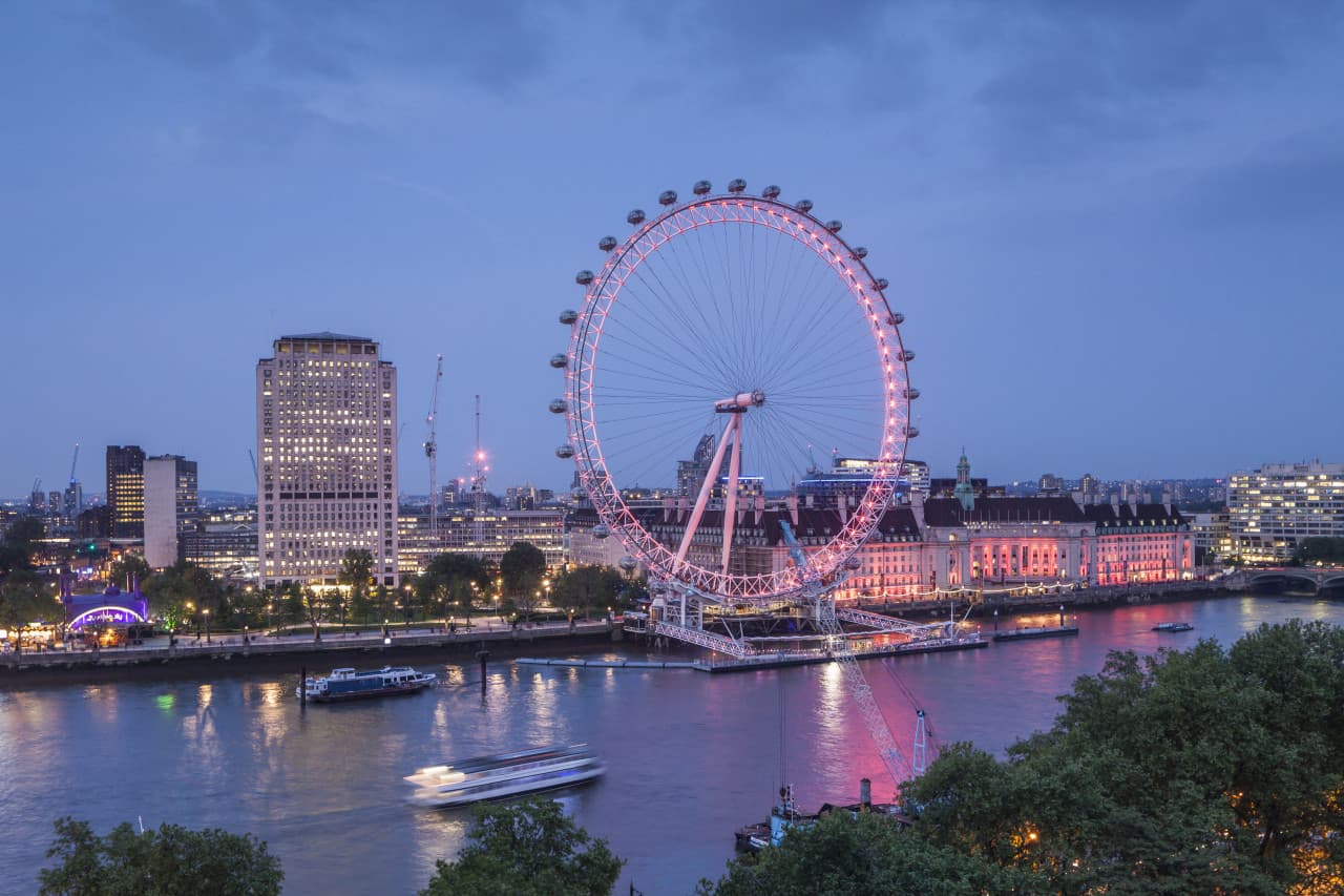 Full Day London with Changing of the Guard and Thames River Cruise