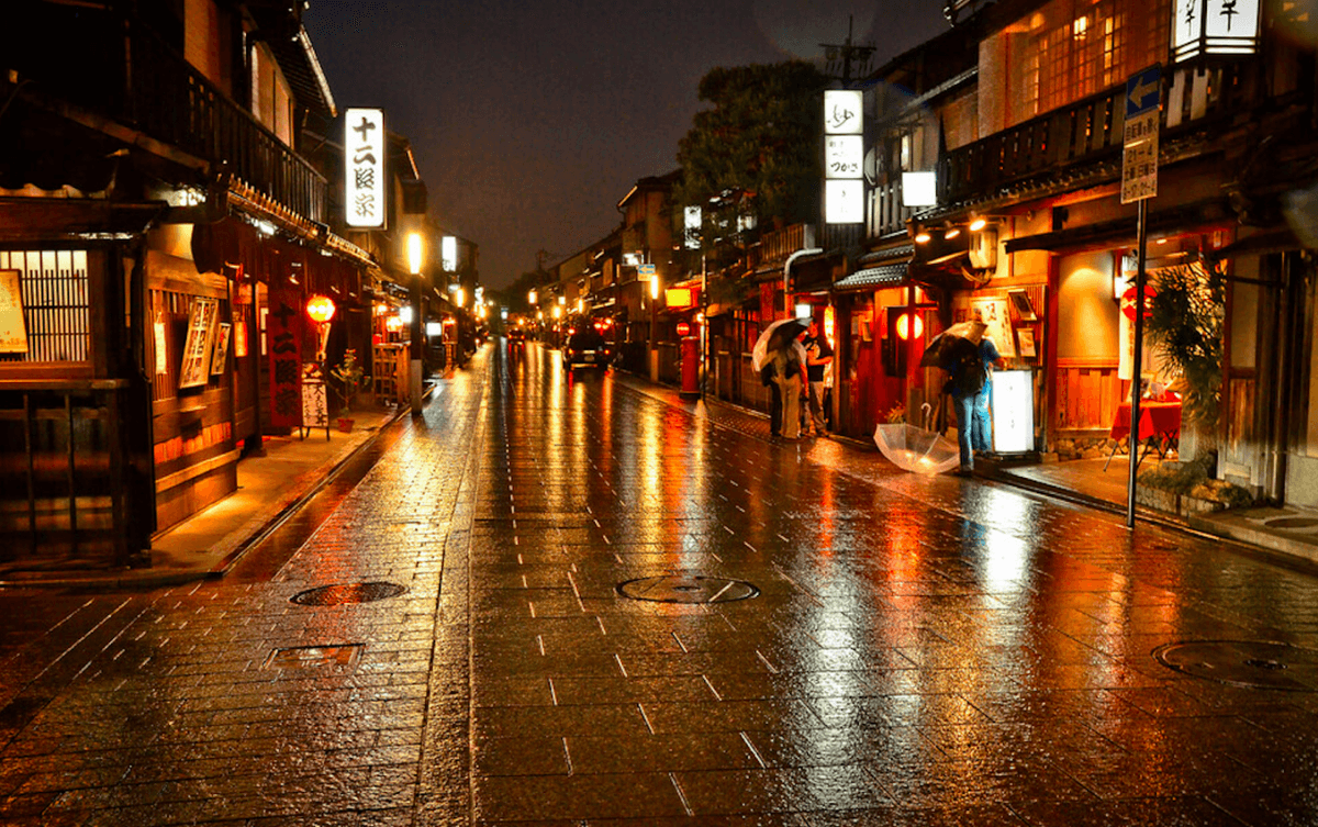 Kyoto Gion and Kaiseki Night Food Tour
