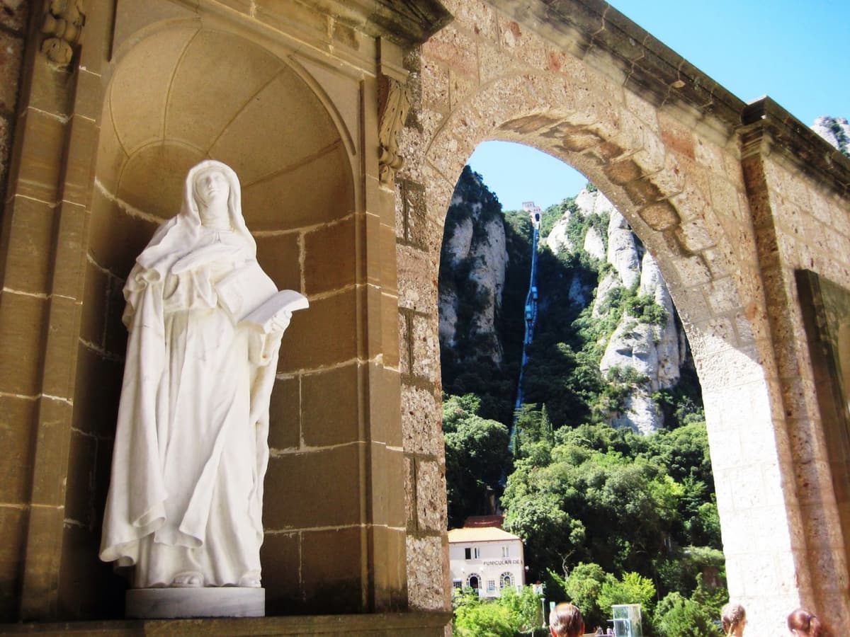 Montserrat Sunrise Tour from Barcelona