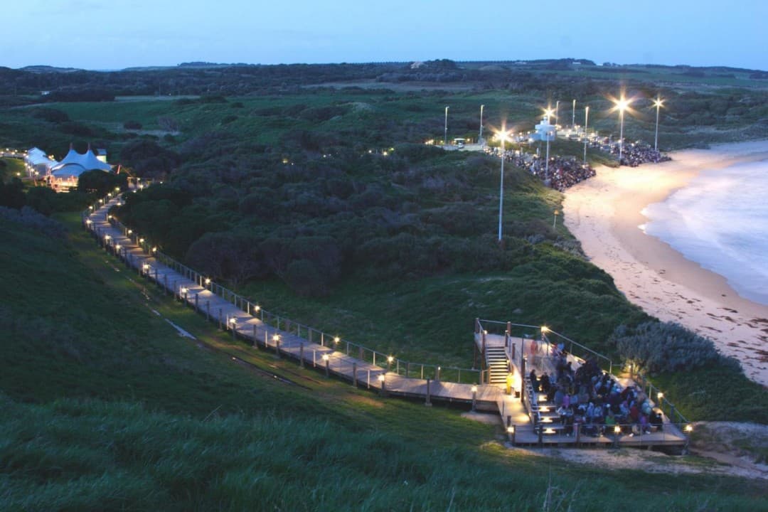 Phillip Island with Penguin Parade Eco Tour