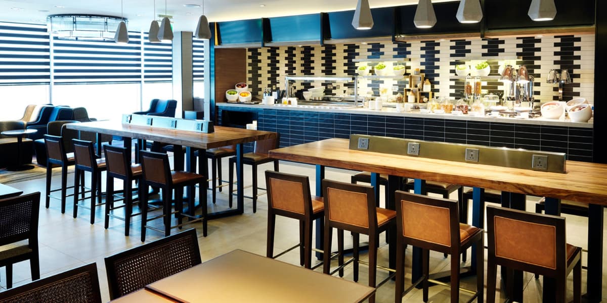 Plaza Premium Lounge - London Heathrow Airport Terminal 4