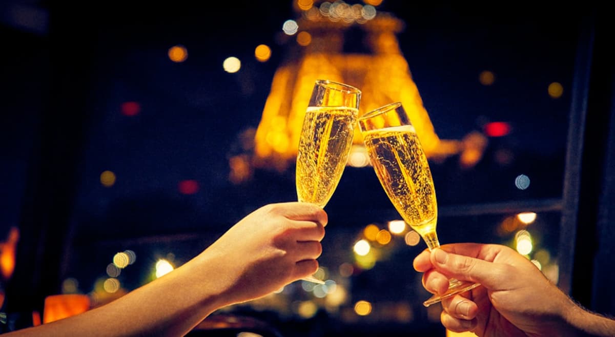 Dinner Cruise on the Seine River