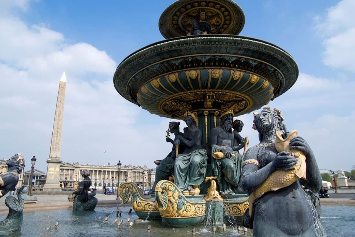 Paris Open-Top Bus Tour, Seine River Cruise, and Eiffel Tower Dining Experience