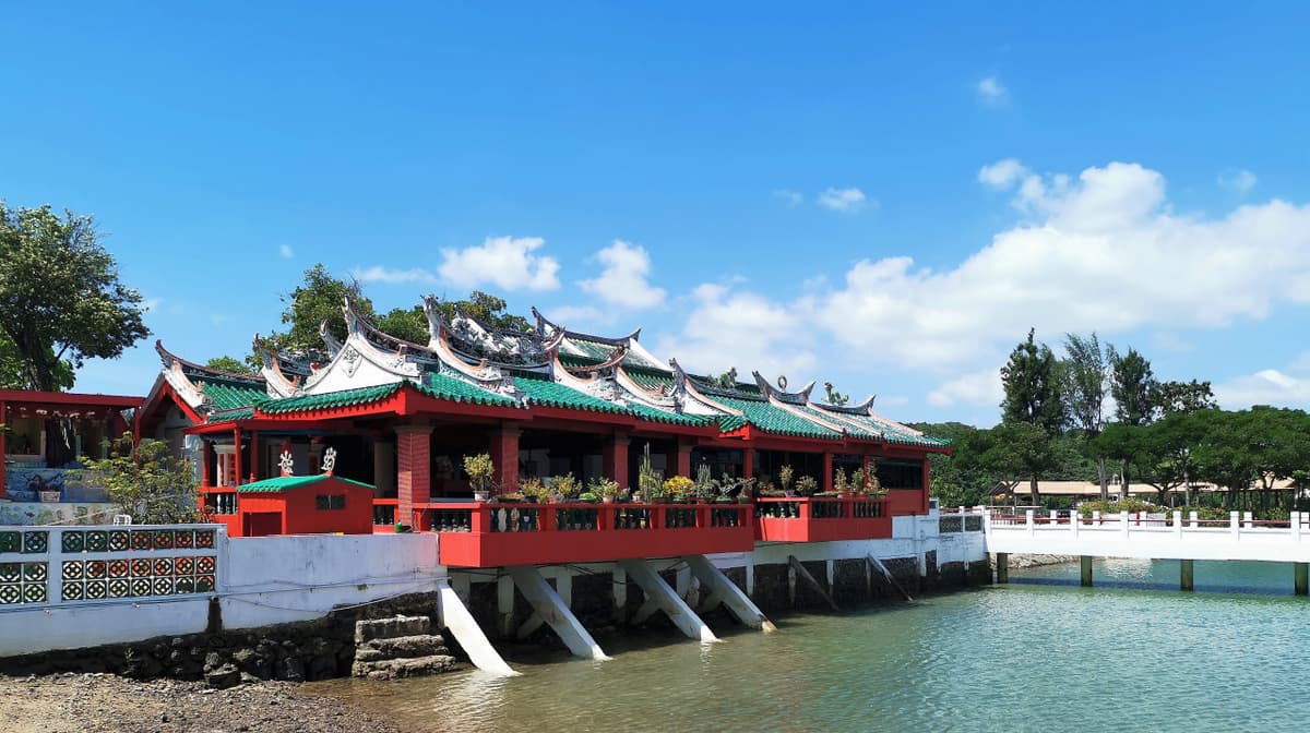 Singapore Island Cruise - St. John's Island, Lazarus Island, and Kusu Island by Ferry