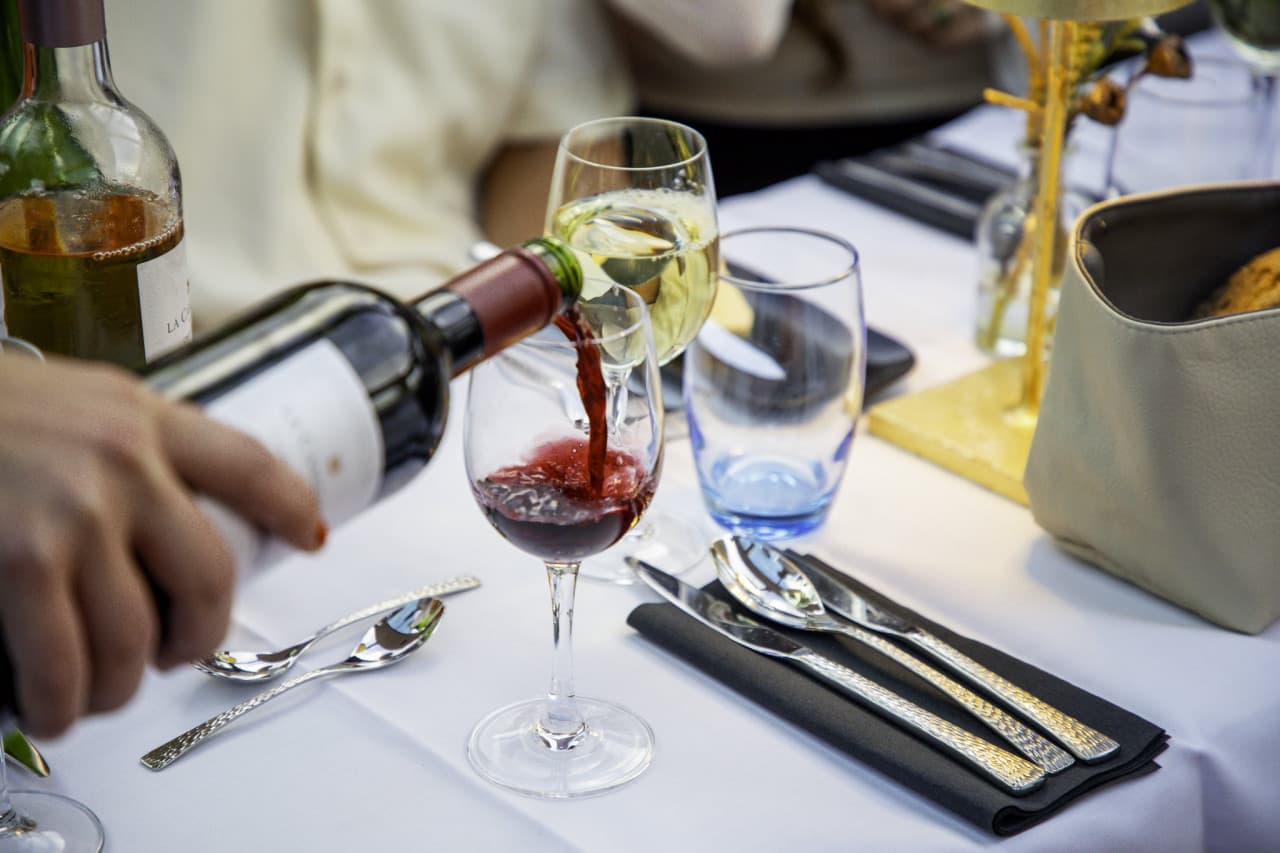 Amsterdam Canal Cruise with 4-Course Dinner