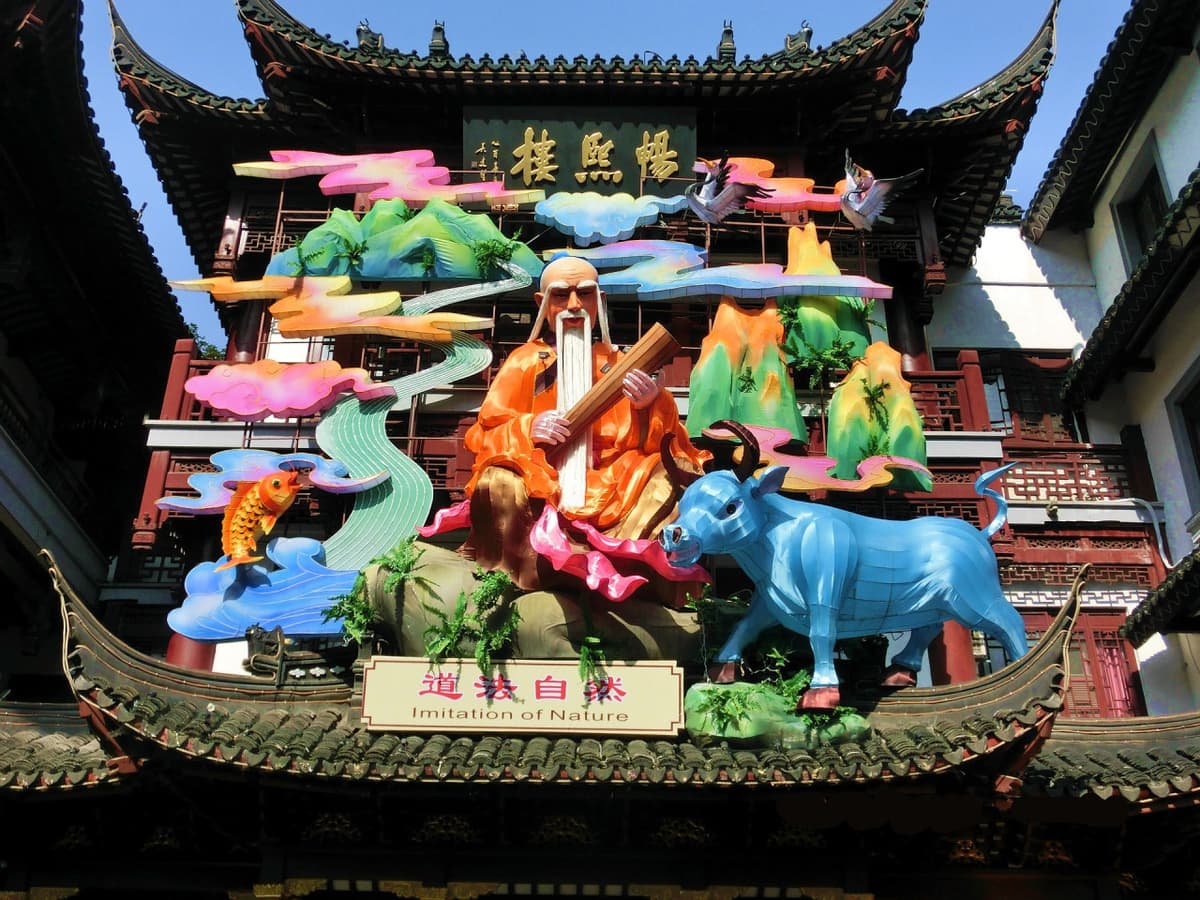 The Bund and Shanghai City Tour