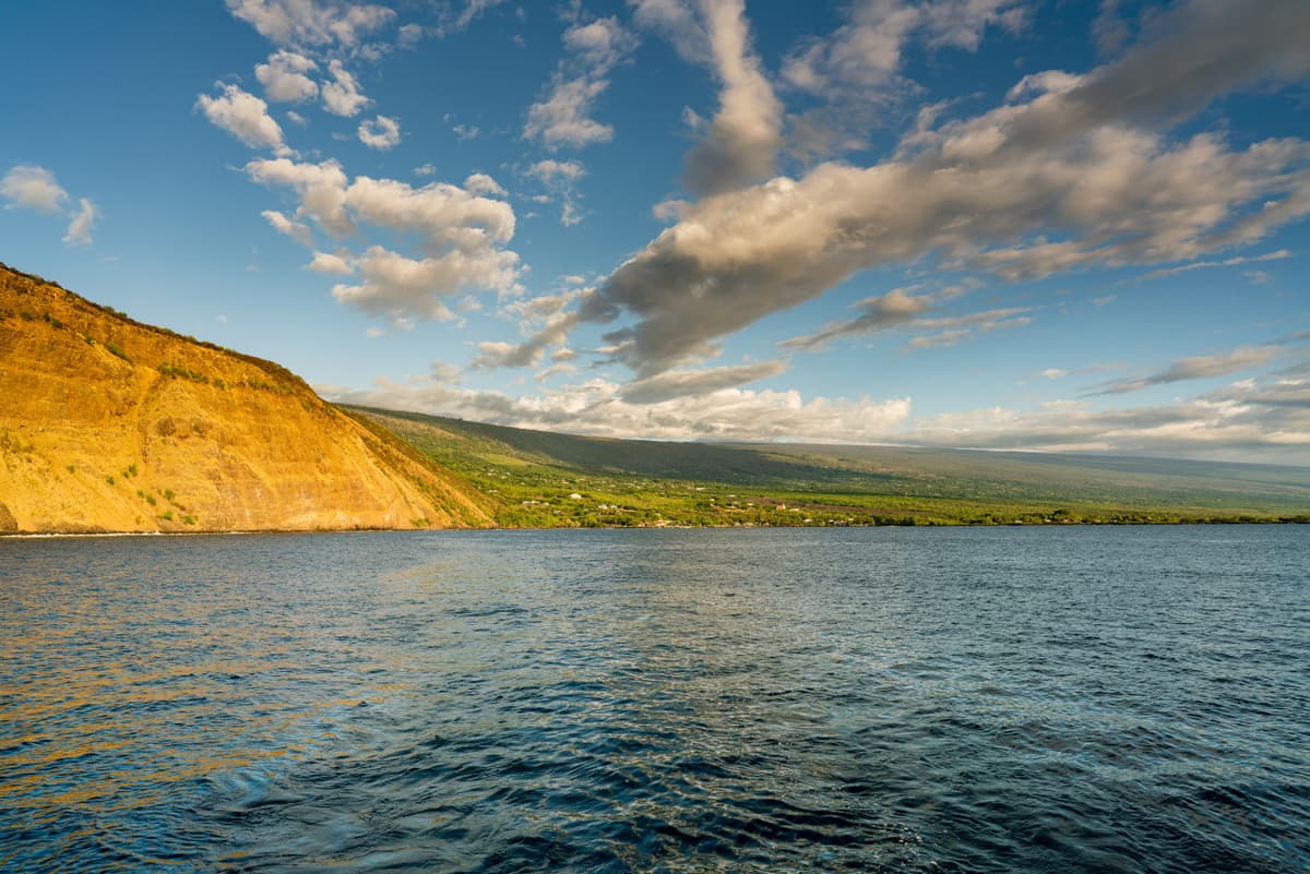 Dinner Cruise from Kona Coast to Kealakekua Bay