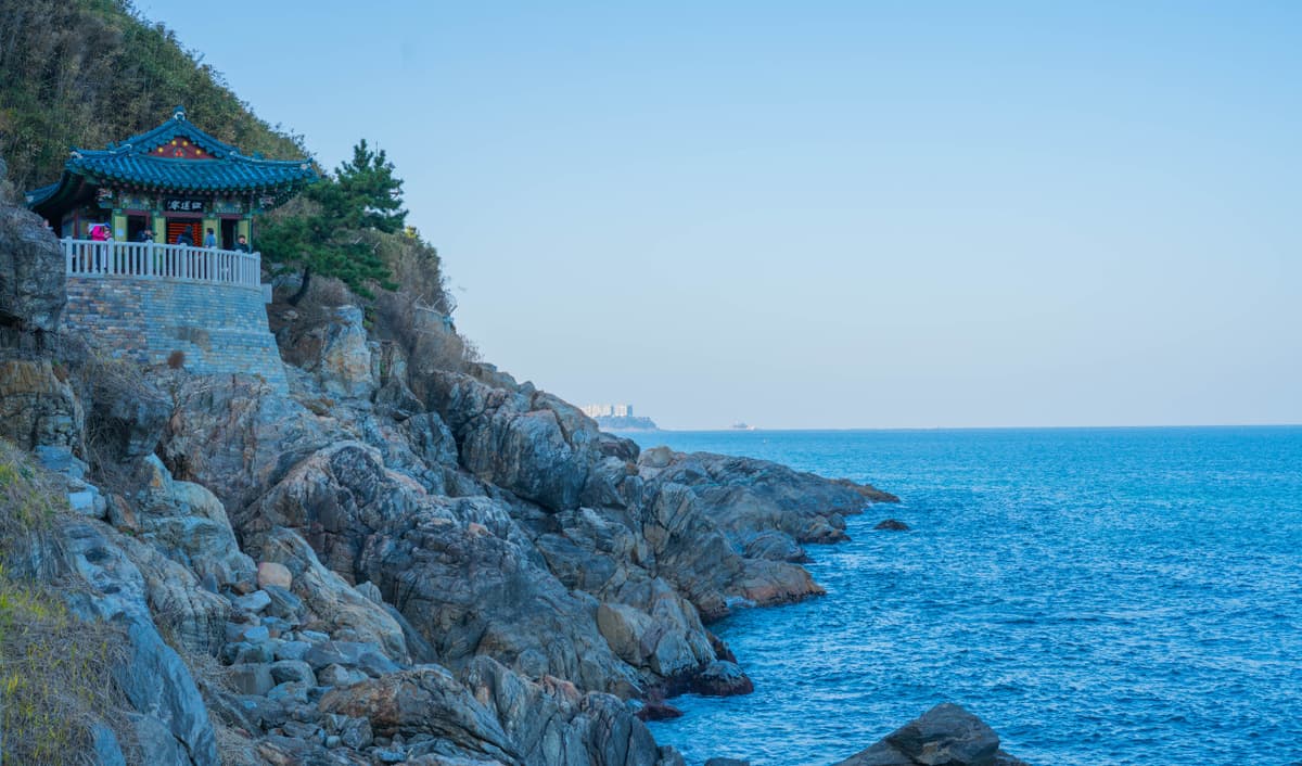 Mount Seorak and Naksansa Temple Tour from Seoul