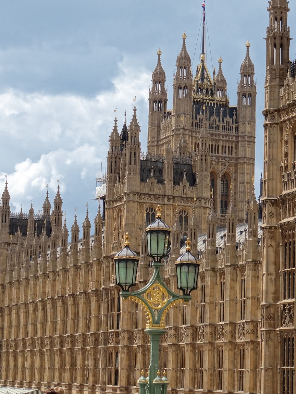 Full Day London with Changing of the Guard, Thames River Cruise and London Eye