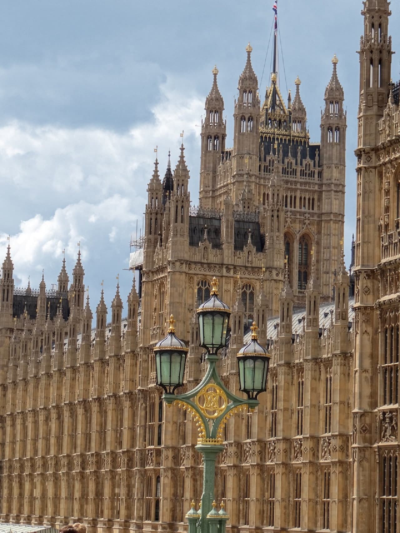 Full Day London with Changing of the Guard, Thames River Cruise and London Eye