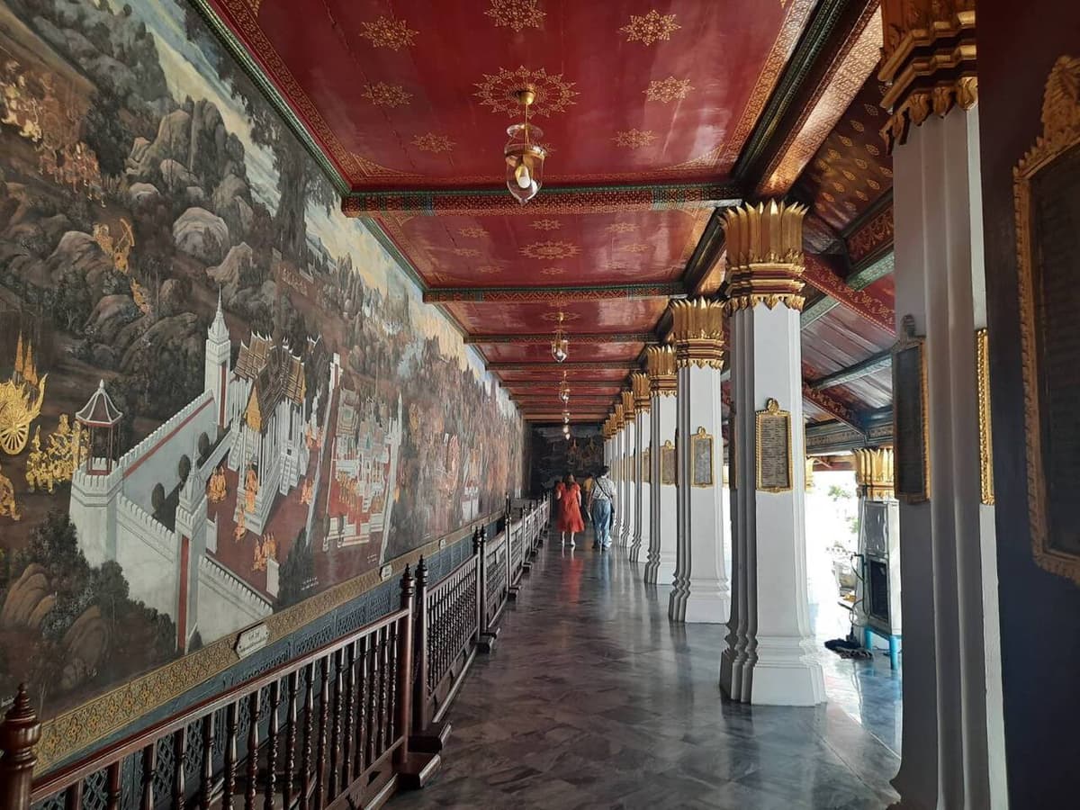 Grand Palace and Wat Phra Kaew Walking Tour