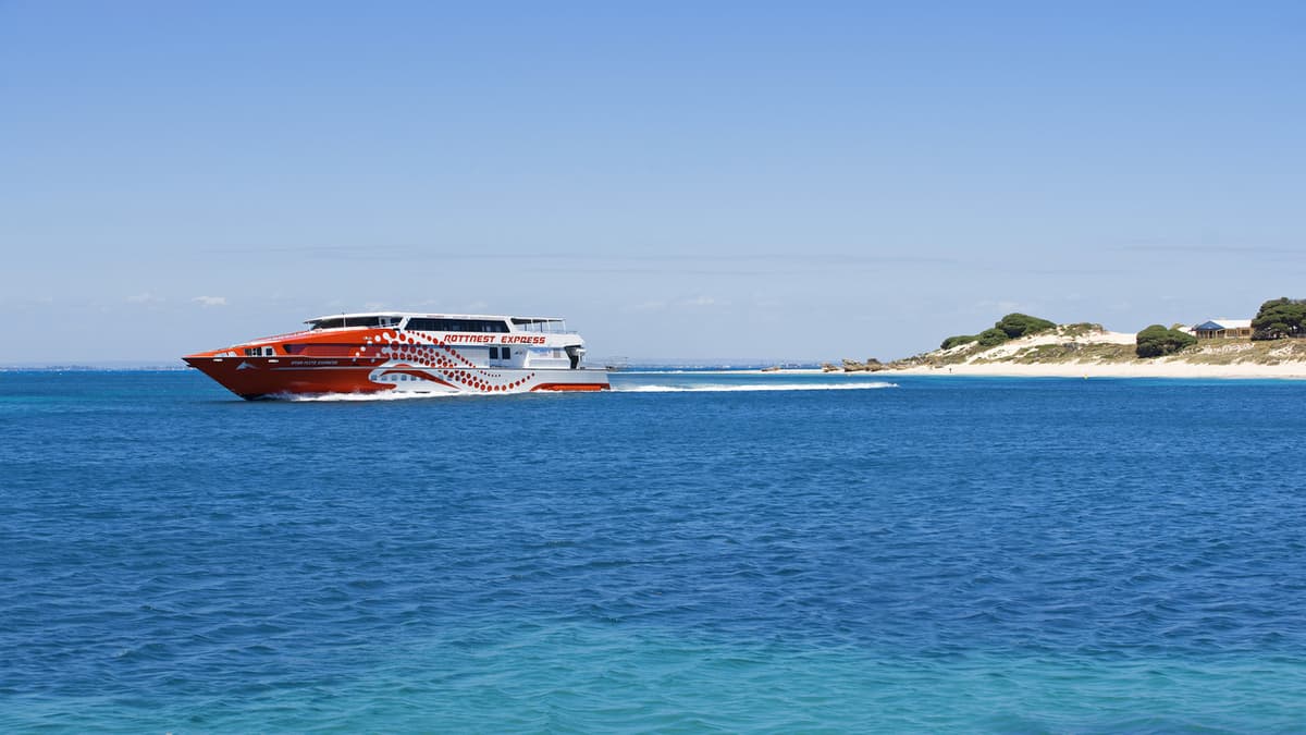 Rottnest Island Bus Tour with Round Trip Rottnest Express Ferry Transfer
