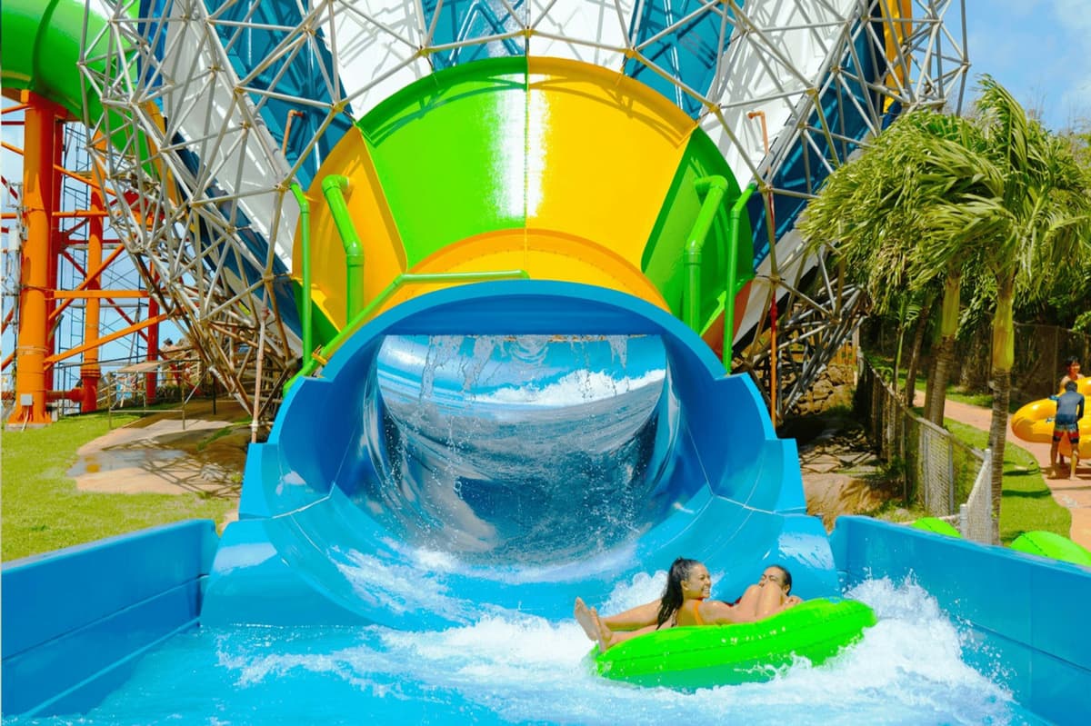 Hawaii: Wet 'n' Wild Ticket + Transportation from Waikiki