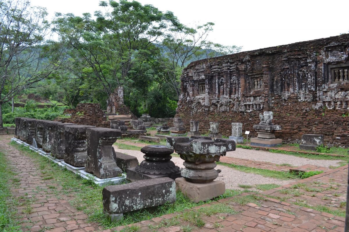 My Son Sanctuary and Hoi An Ancient Town Tour from Da Nang
