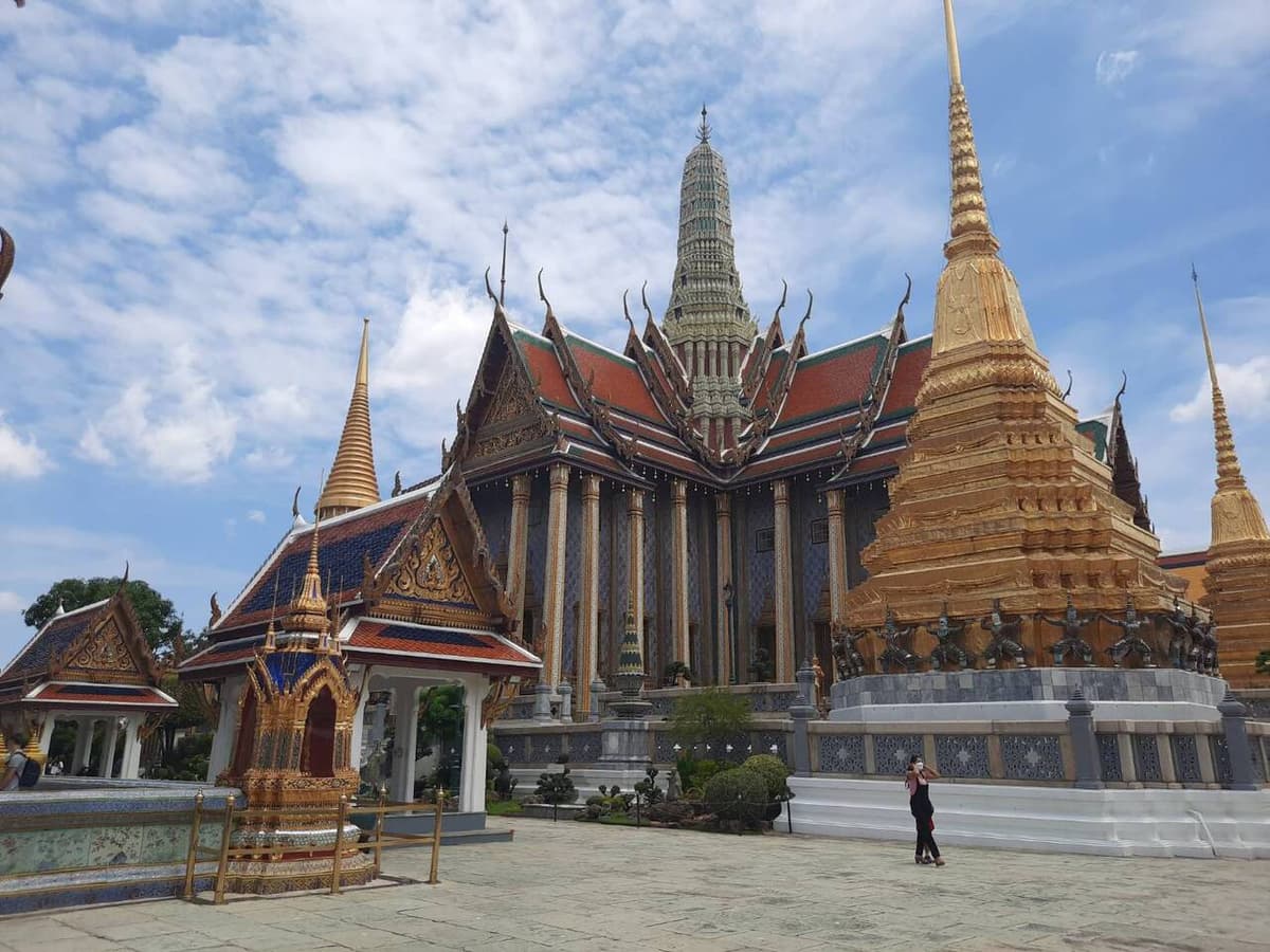 Grand Palace and Wat Phra Kaew Walking Tour