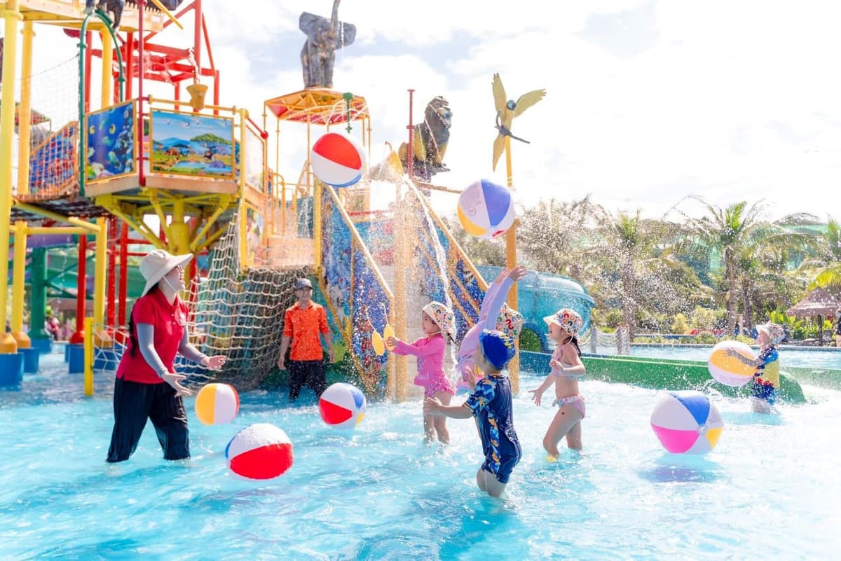 VinWonders Hanoi Water Park Ticket