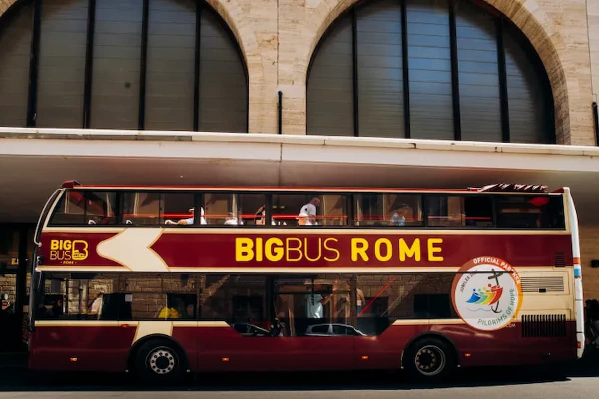 Rome Hop-on Hop-off Tiber Cruise