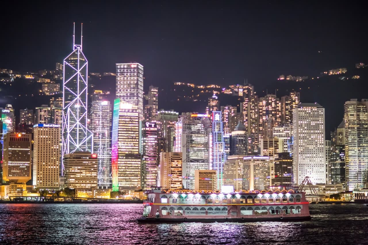 Harbour Cruise Bauhinia