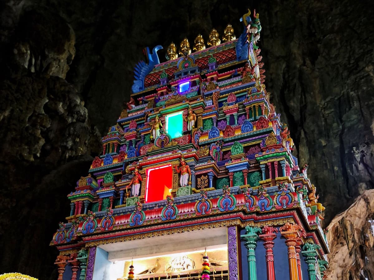 Batu Caves and Kuala Lumpur Countryside Tour