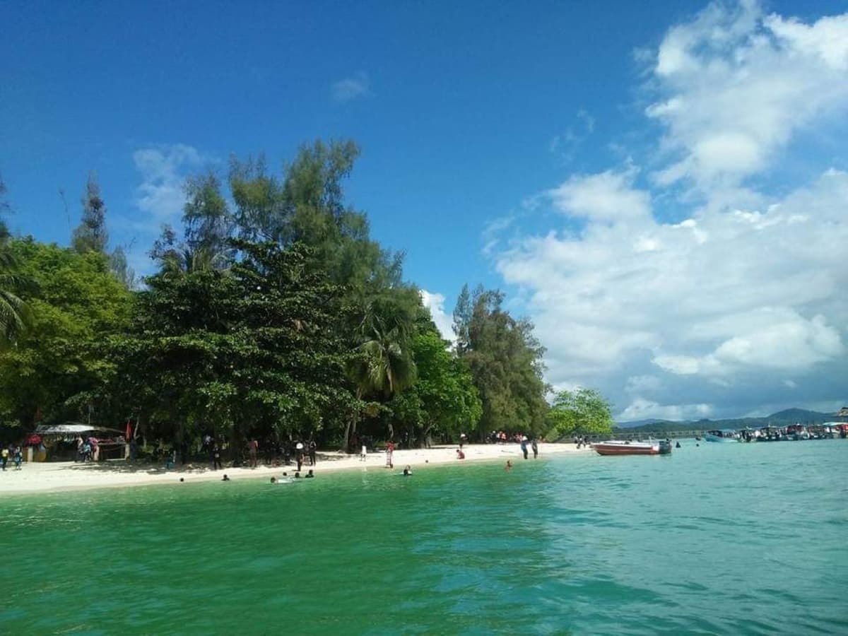 Langkawi Island Hopping Tour by Speedboat