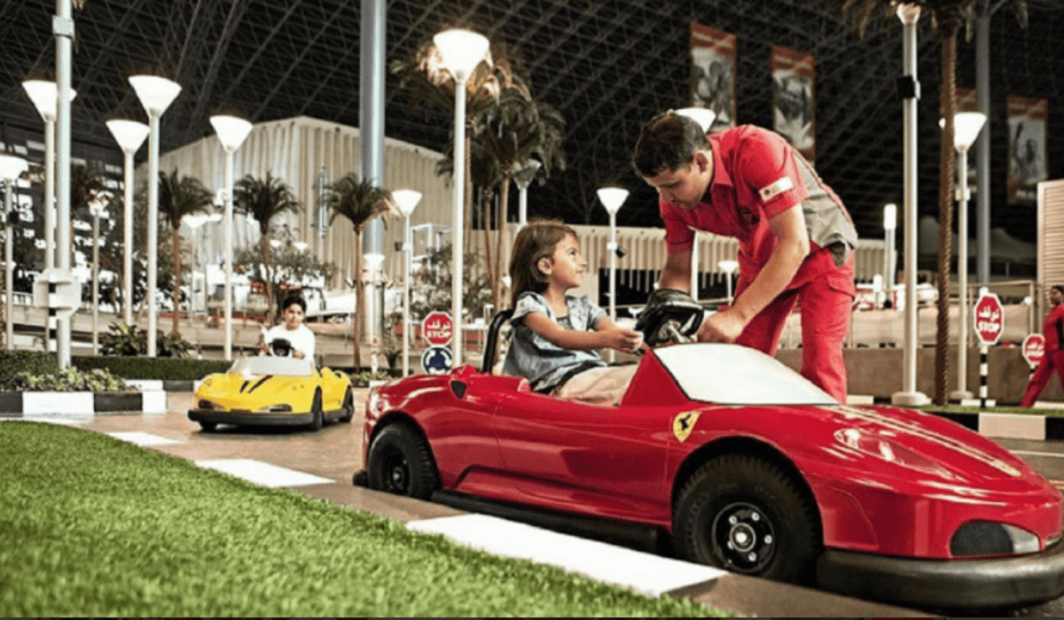COMBO: Ferrari World Abu Dhabi + Qasr Al Watan Tickets